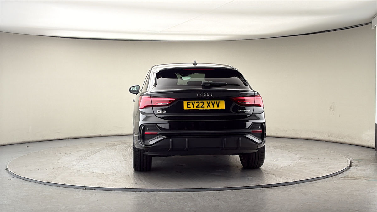 More views of Audi Q3