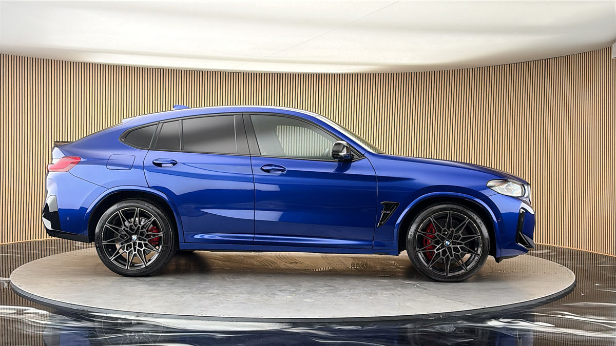More views of BMW X4 M