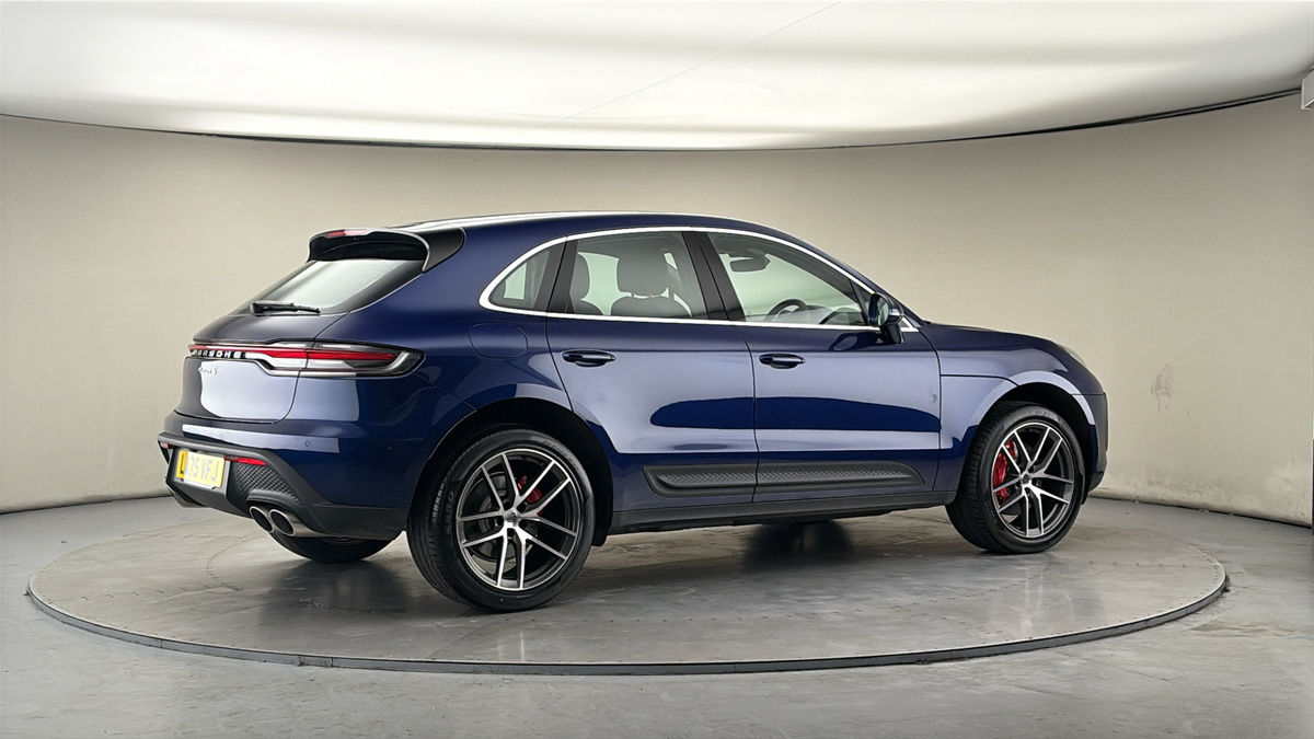 More views of Porsche Macan