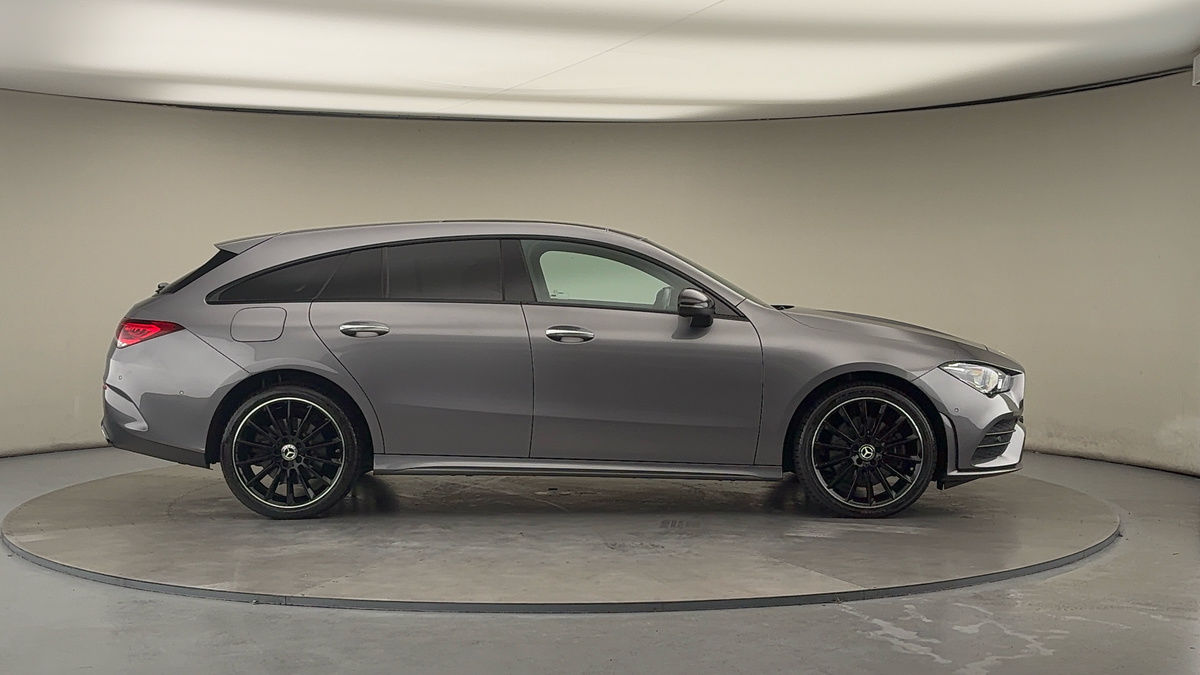 Mercedes-Benz CLA Image 16