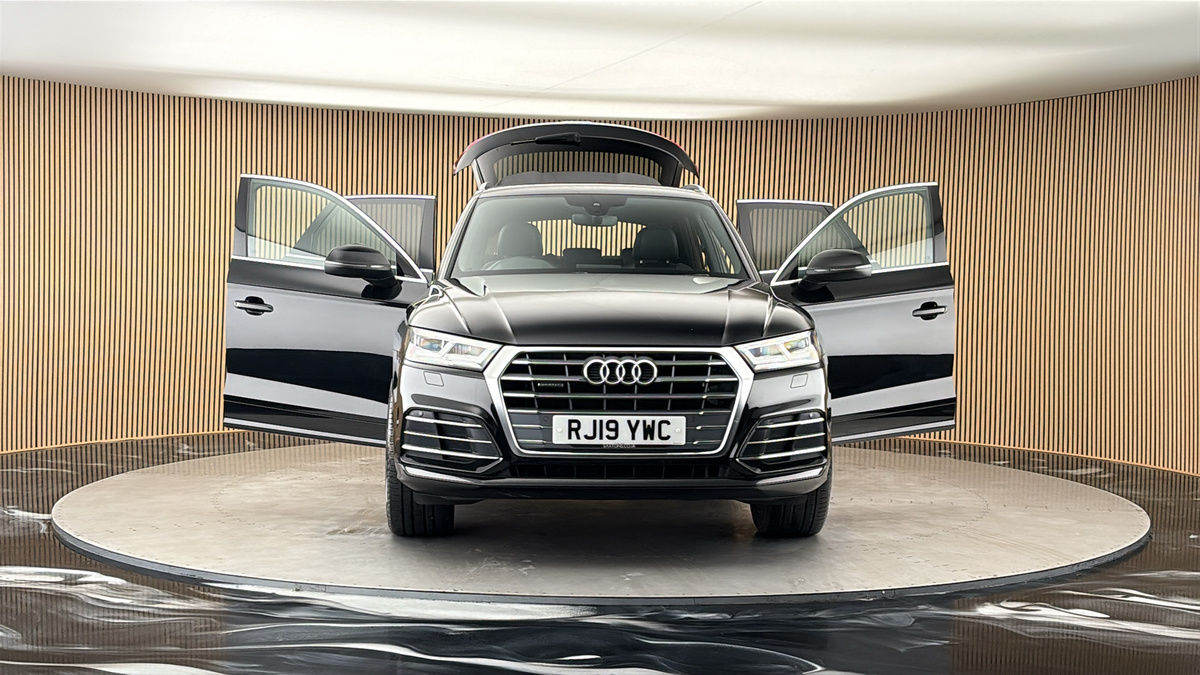 More views of Audi Q5