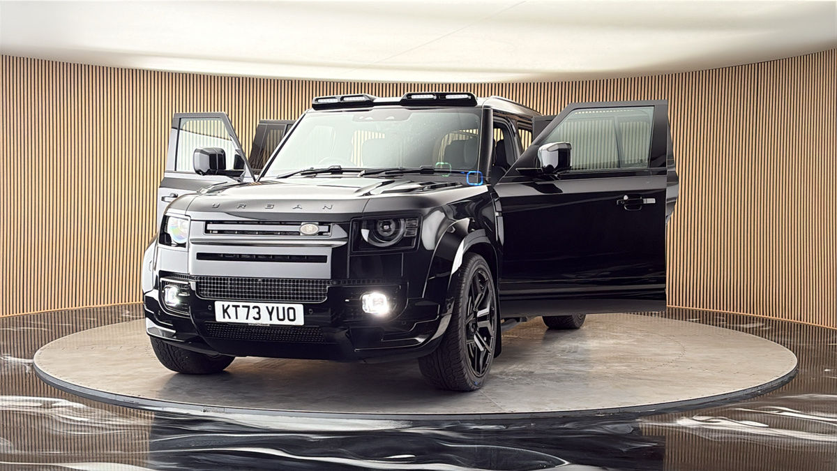 More views of Land Rover Defender 110