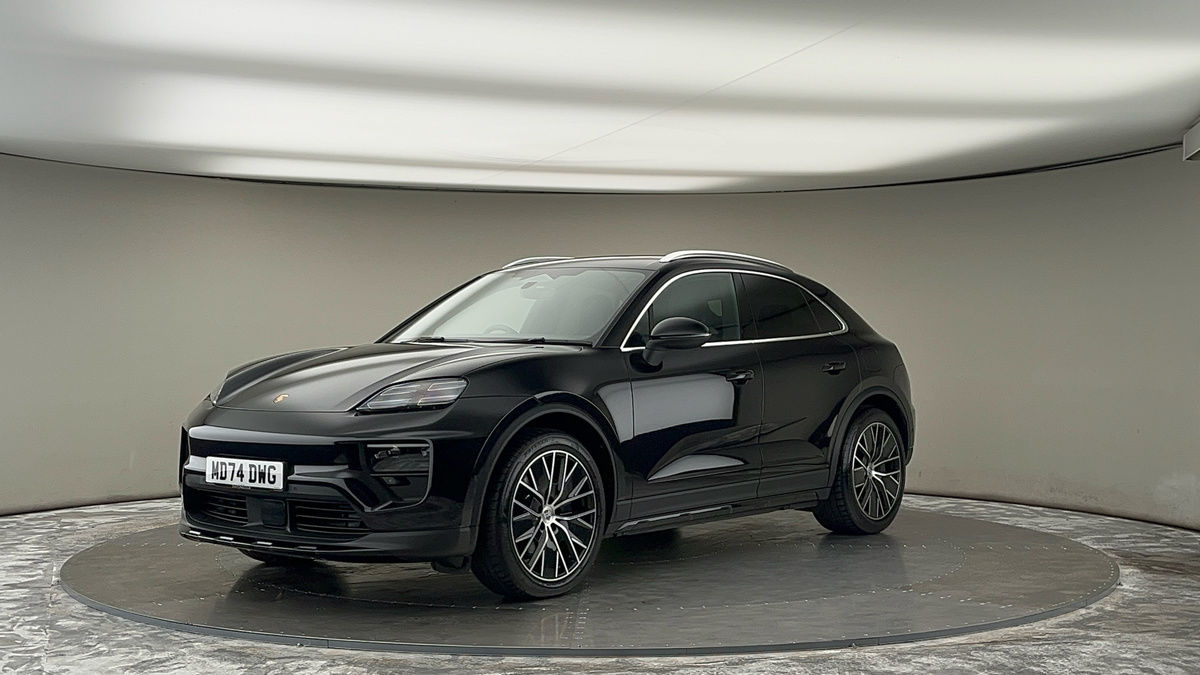 Porsche Macan Image 20
