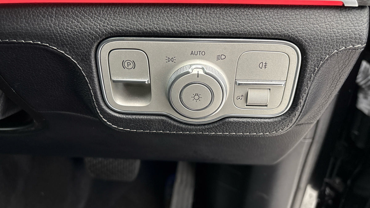 Mercedes-Benz GLE Image 32