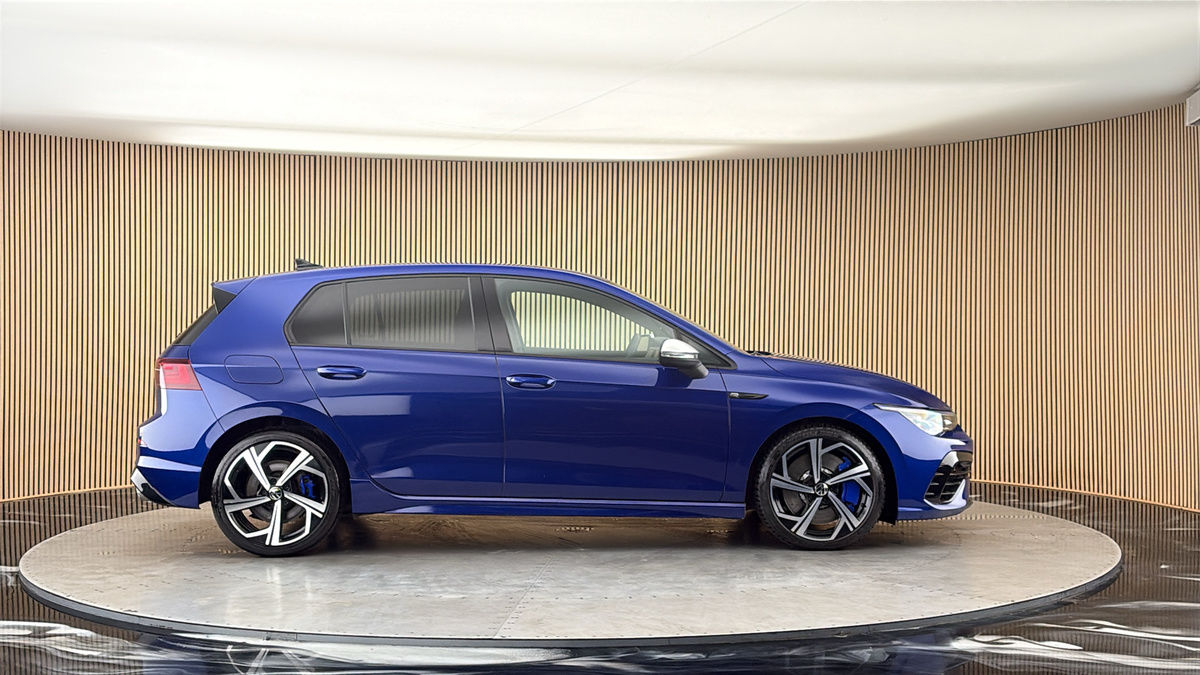 Volkswagen Golf Image 16