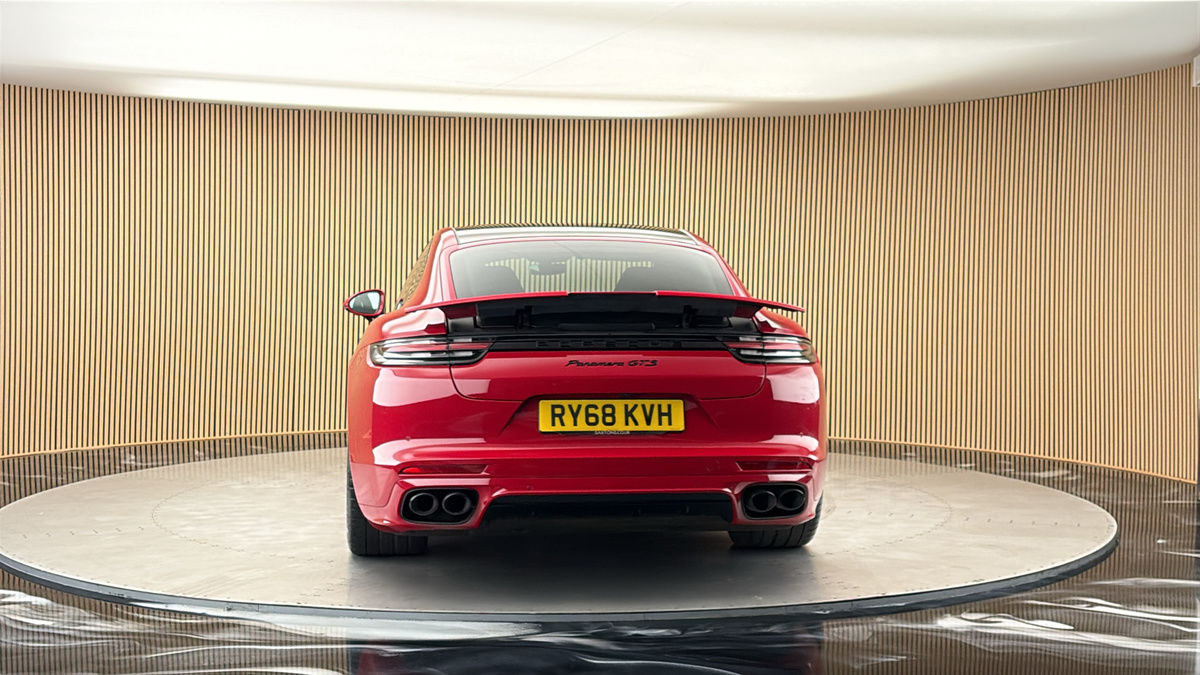More views of Porsche Panamera