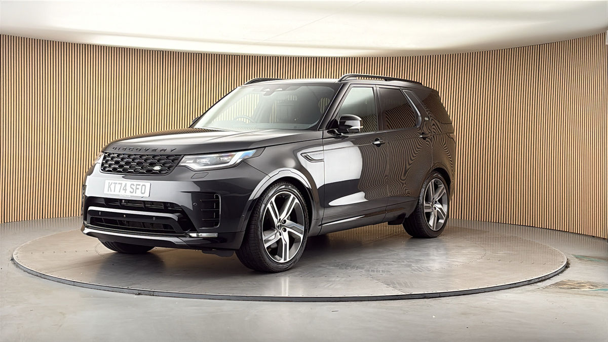 More views of Land Rover Discovery