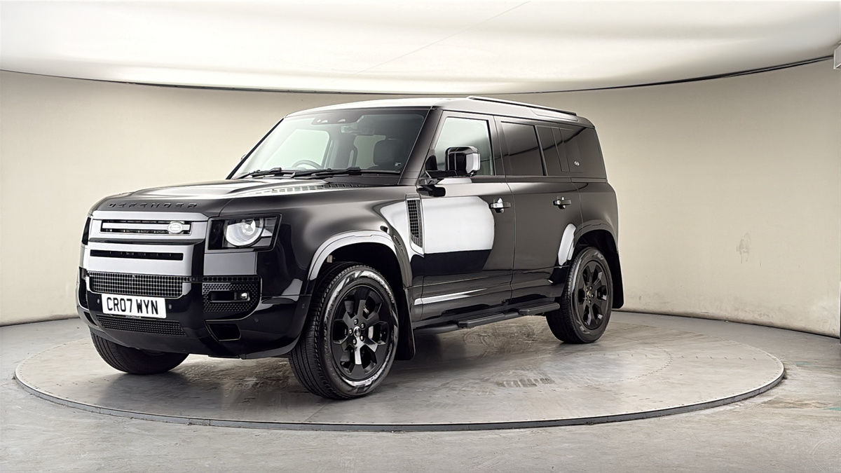 More views of Land Rover Defender 110