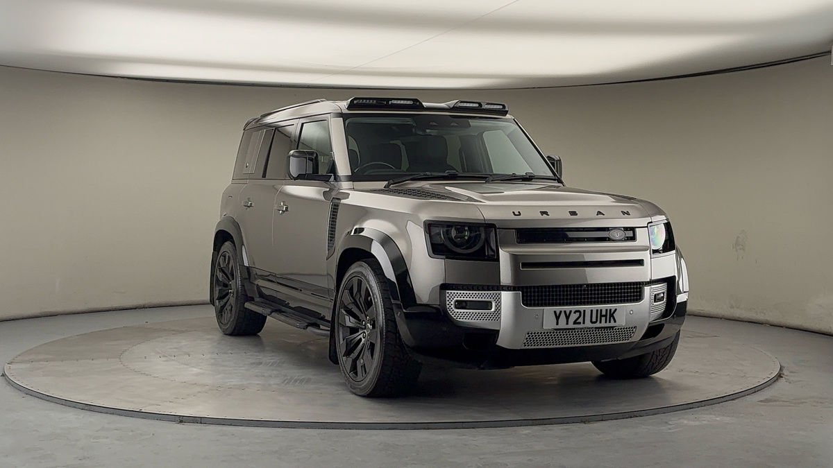 More views of Land Rover Defender 110