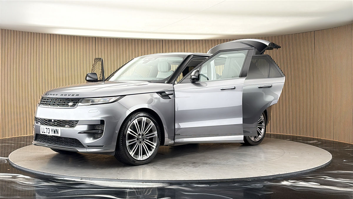 More views of Land Rover Range Rover Sport