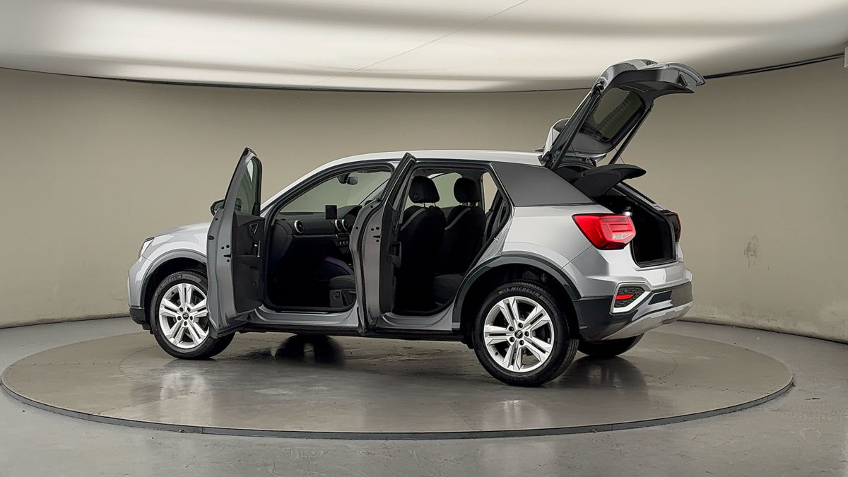 More views of Audi Q2