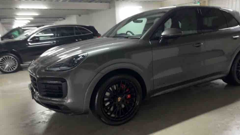 More views of Porsche Cayenne