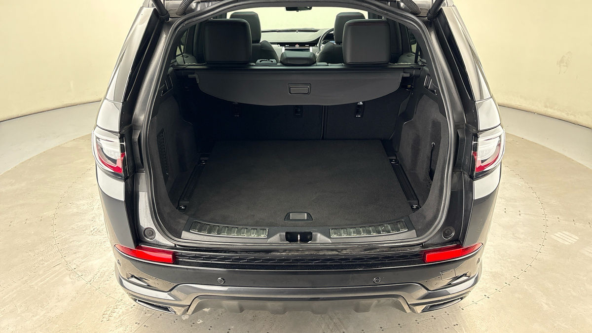 Land Rover Discovery Sport Image 11