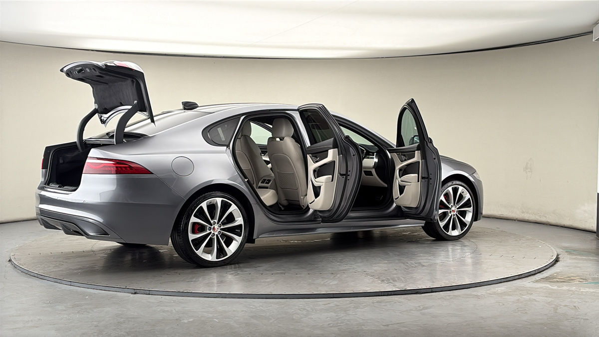 More views of Jaguar XF