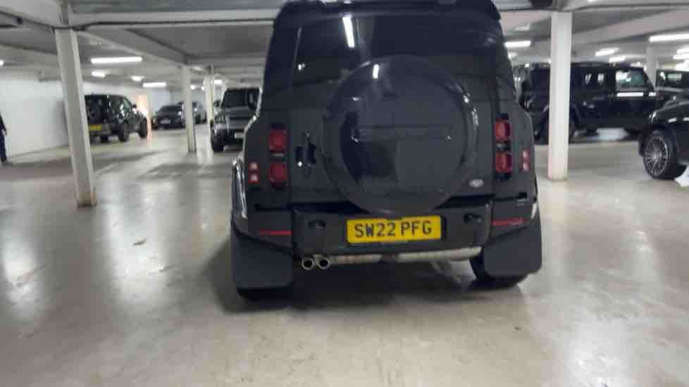 More views of Land Rover Defender 90