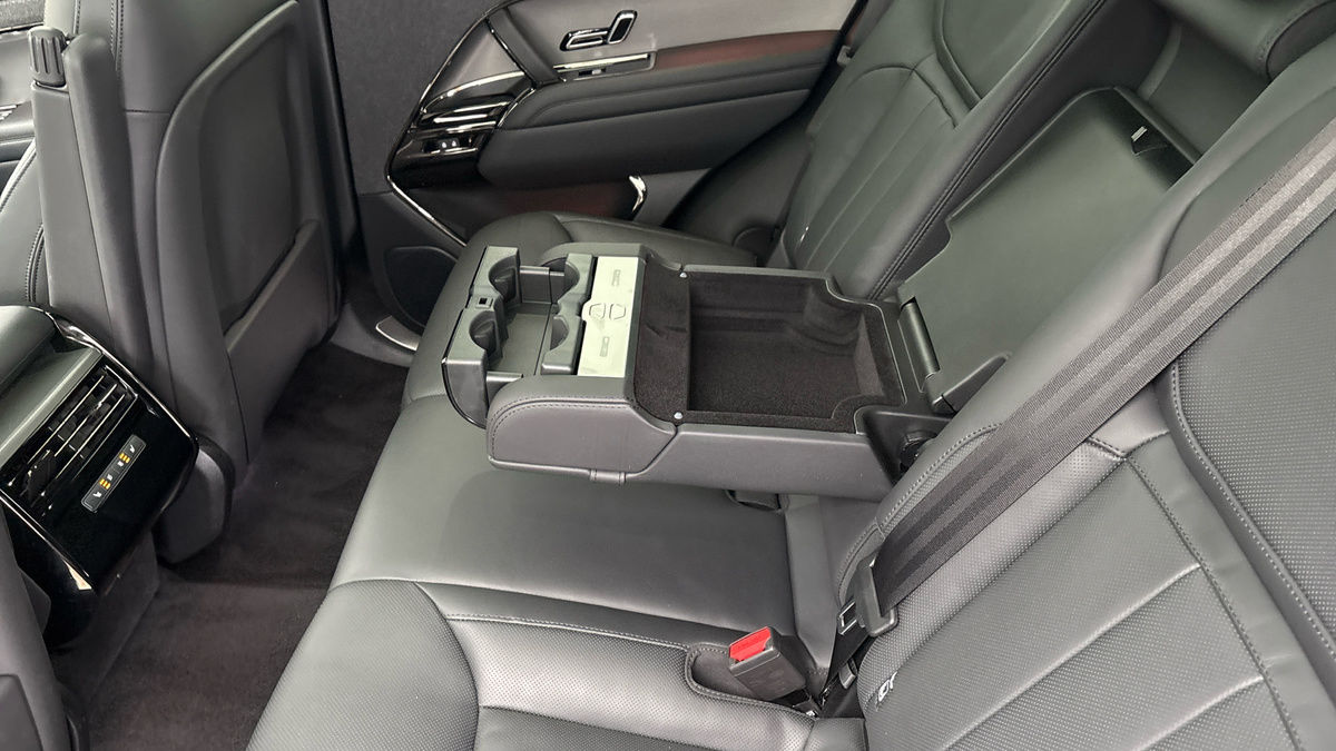 Land Rover Range Rover Sport Image 9