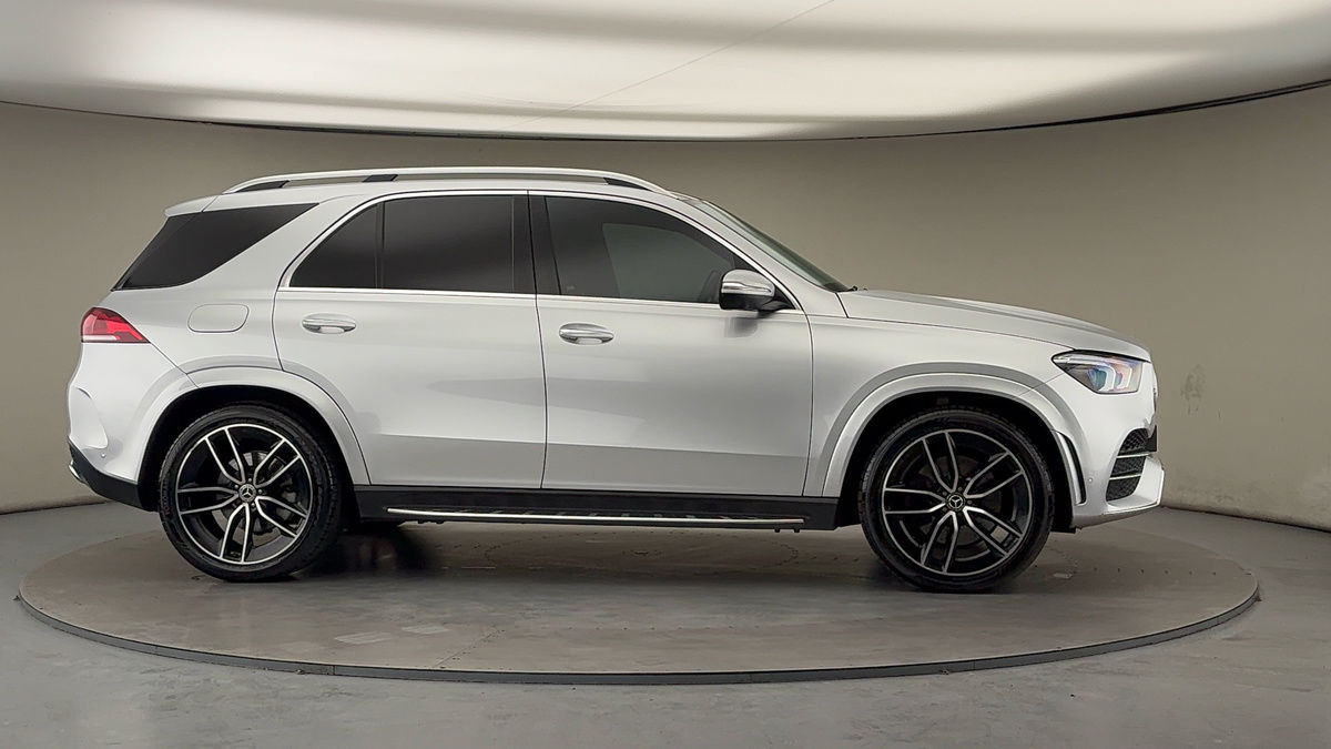 More views of Mercedes-Benz GLE