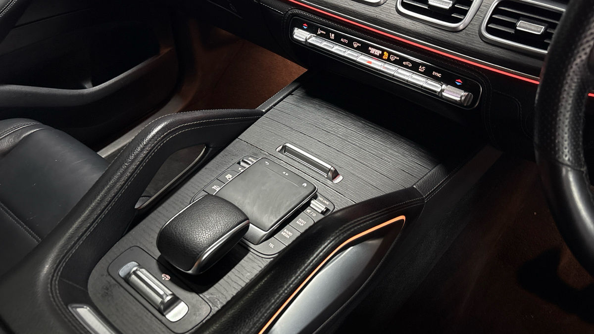 Mercedes-Benz GLE Image 18