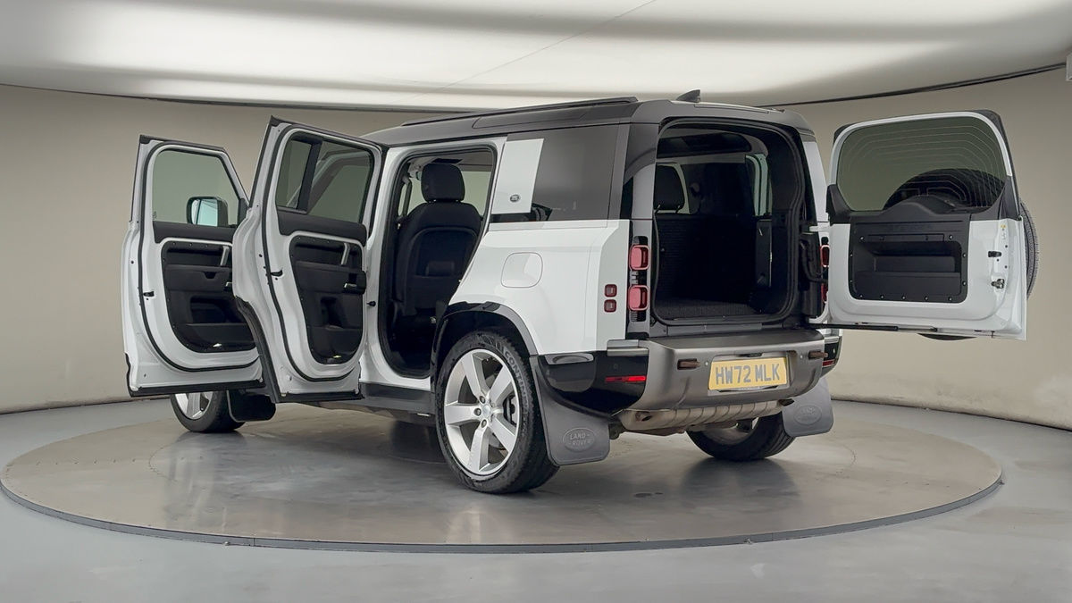 More views of Land Rover Defender 110