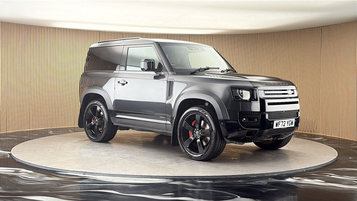 More views of Land Rover Defender 90