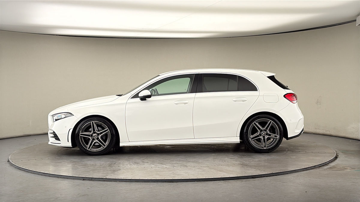 Mercedes-Benz A Class Image 15