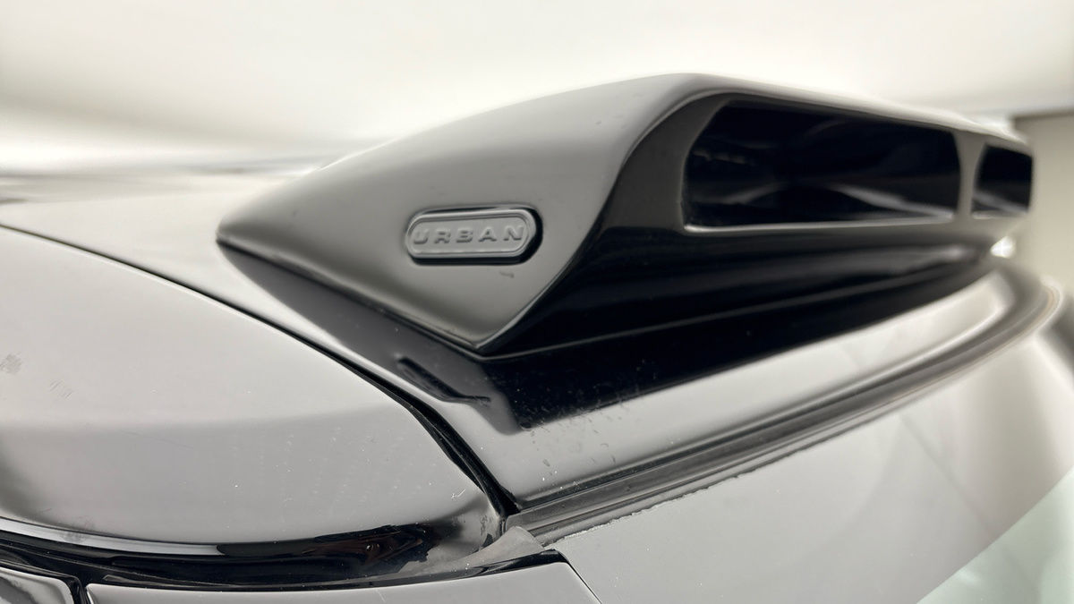 Land Rover Defender 110 Urban Image 25