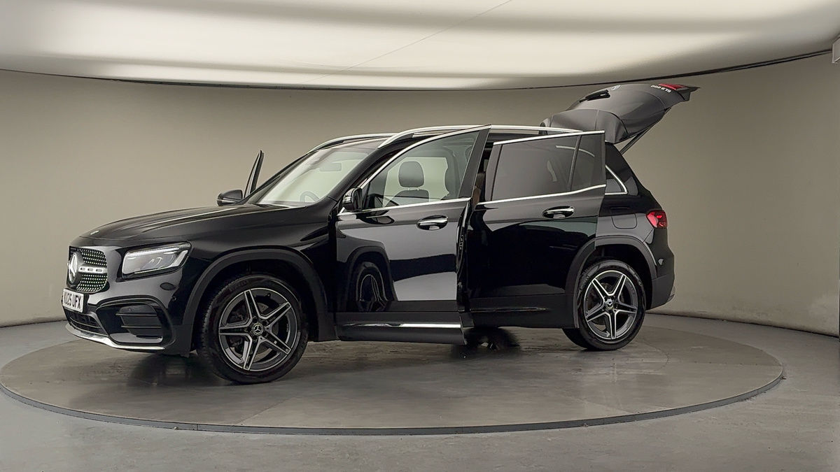 More views of Mercedes-Benz GLB