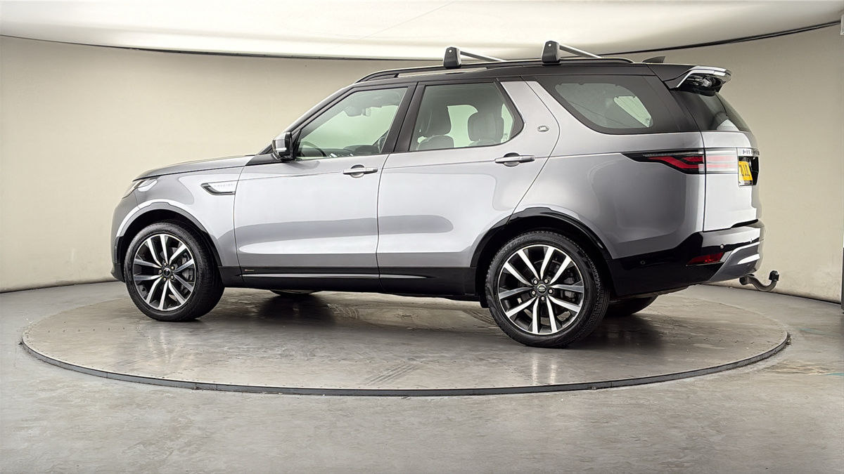 More views of Land Rover Discovery