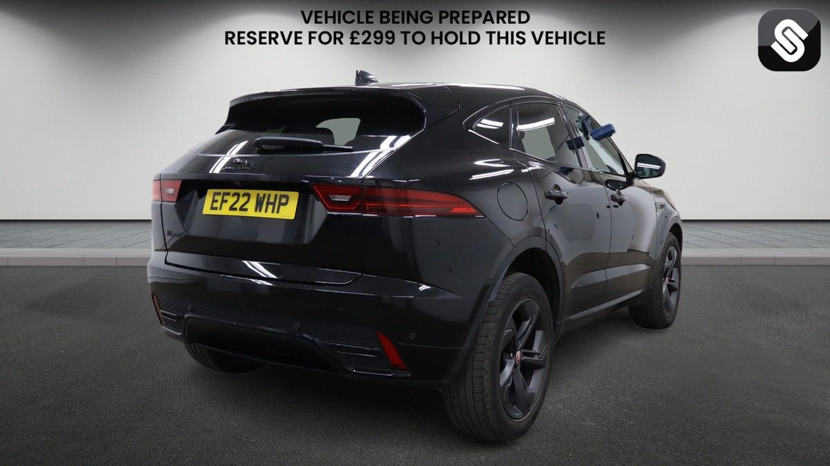 Jaguar E-PACE Image 4