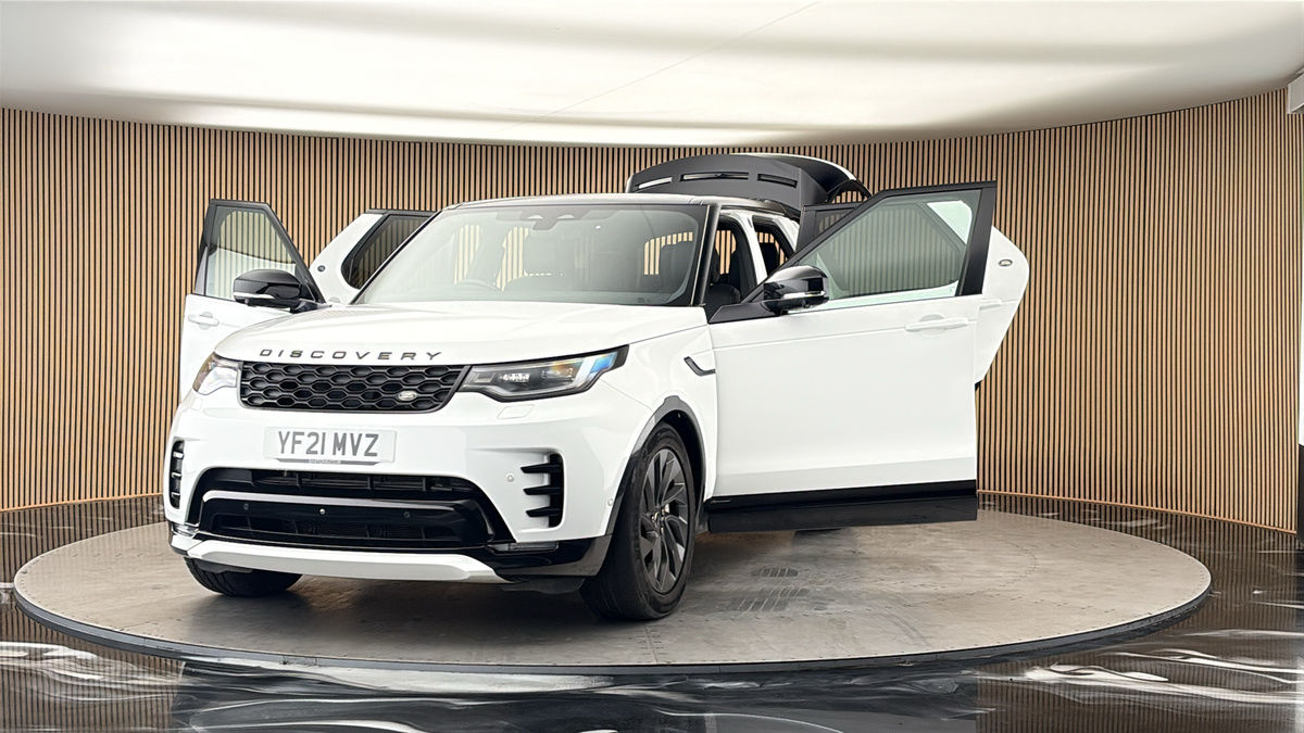 More views of Land Rover Discovery