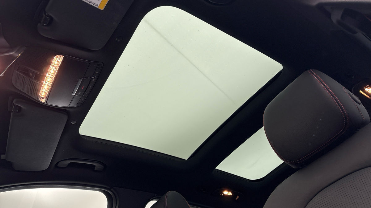 Mercedes-Benz GLC Image 6