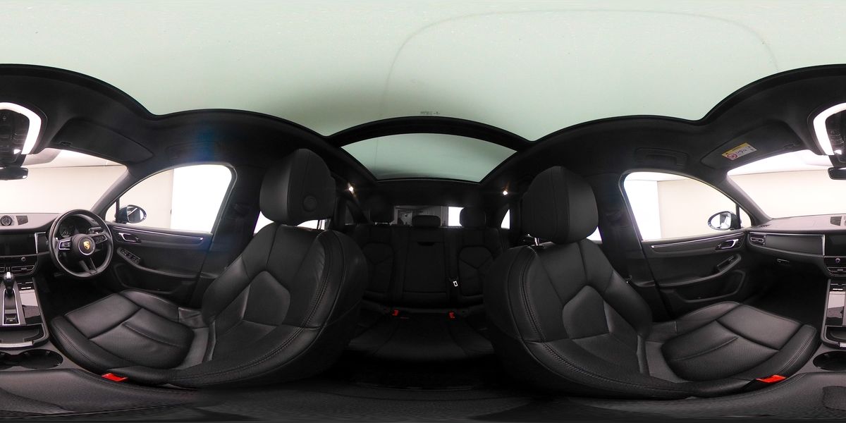 More views of Porsche Macan