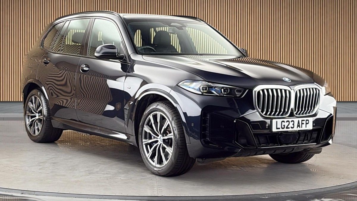 BMW X5 Sticky Header Image