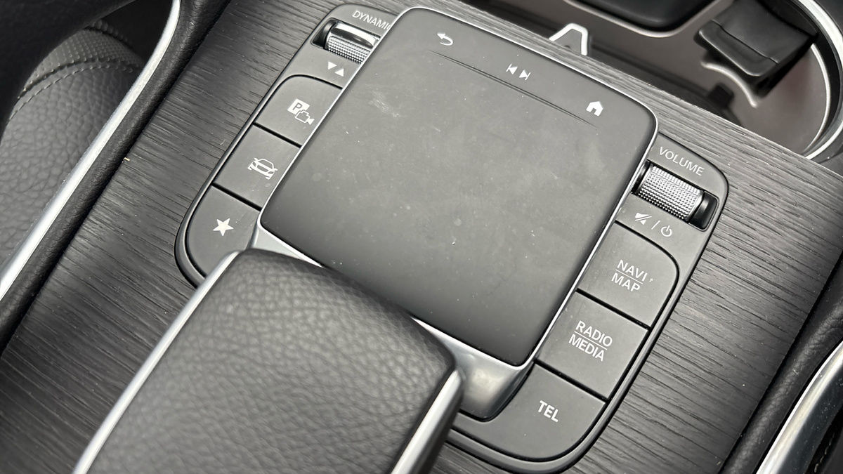Mercedes-Benz GLE Image 26