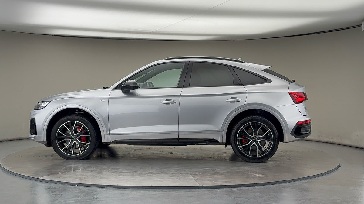 More views of Audi Q5