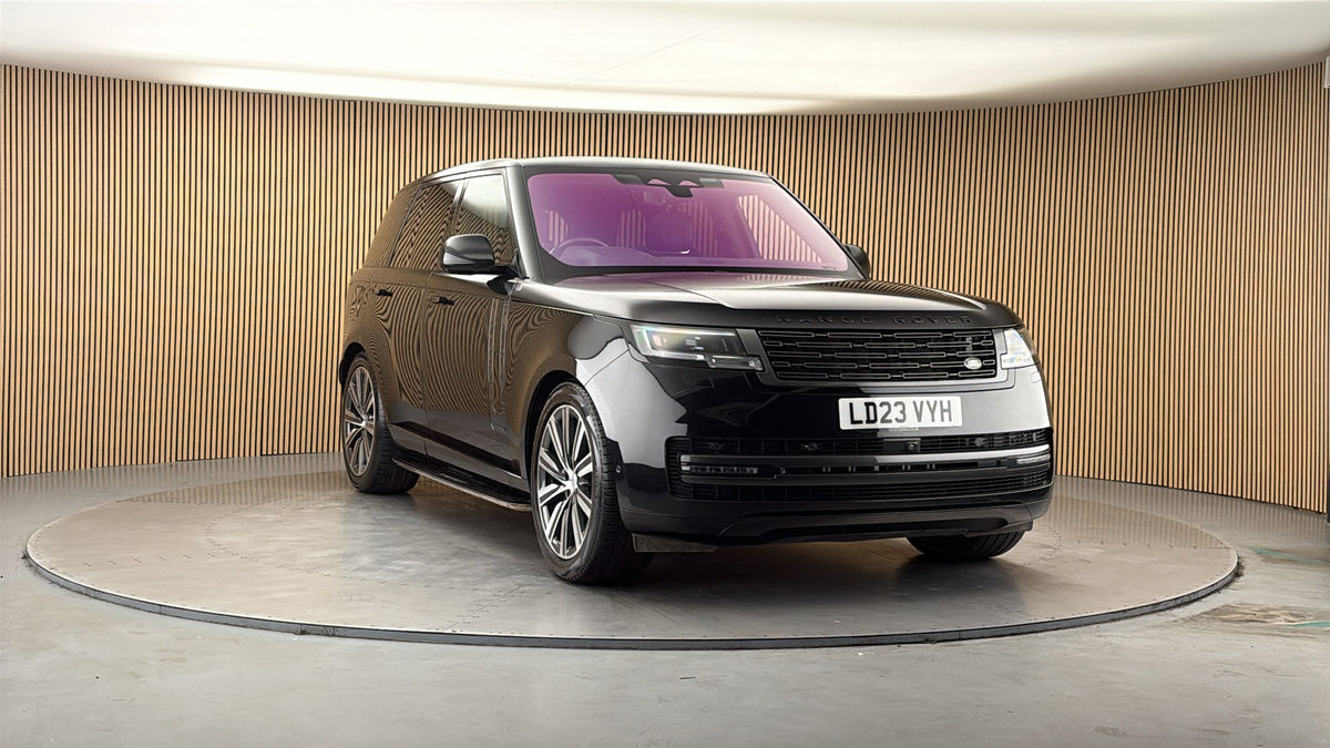 More views of Land Rover Range Rover
