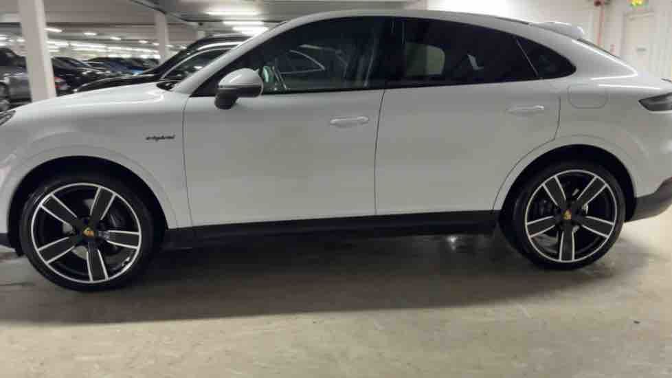 More views of Porsche Cayenne