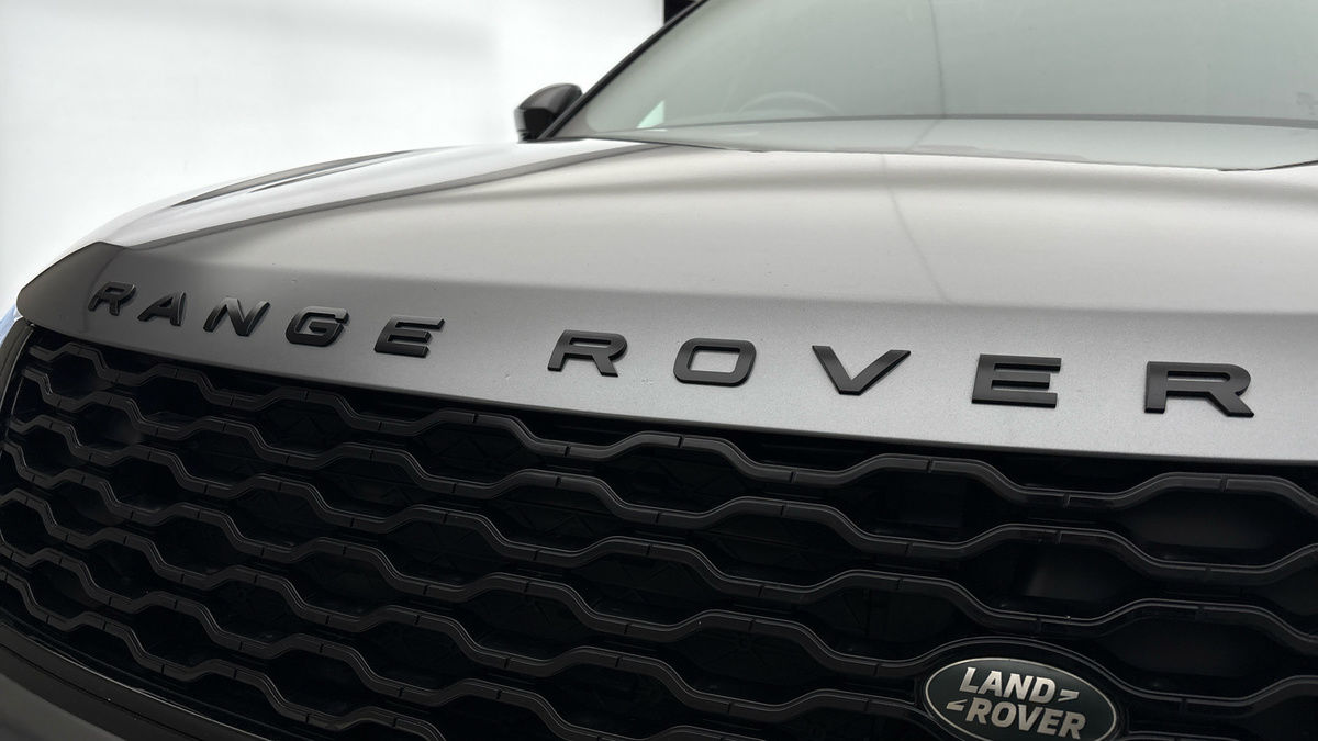 Land Rover Range Rover Velar Image 24