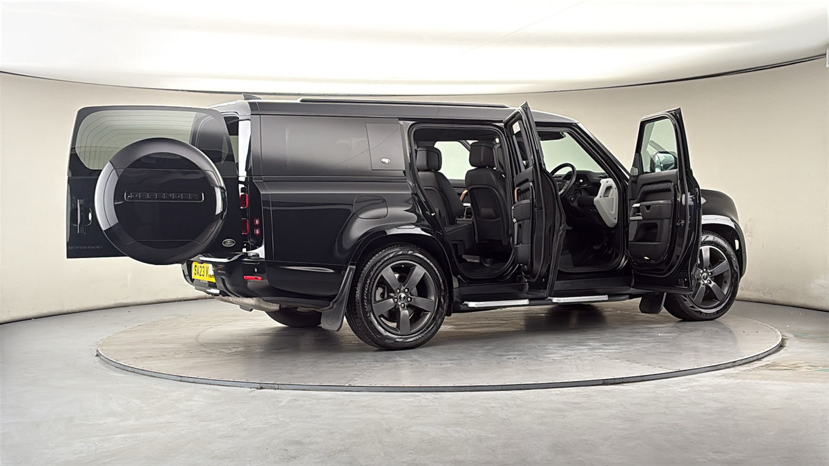 More views of Land Rover Defender 130