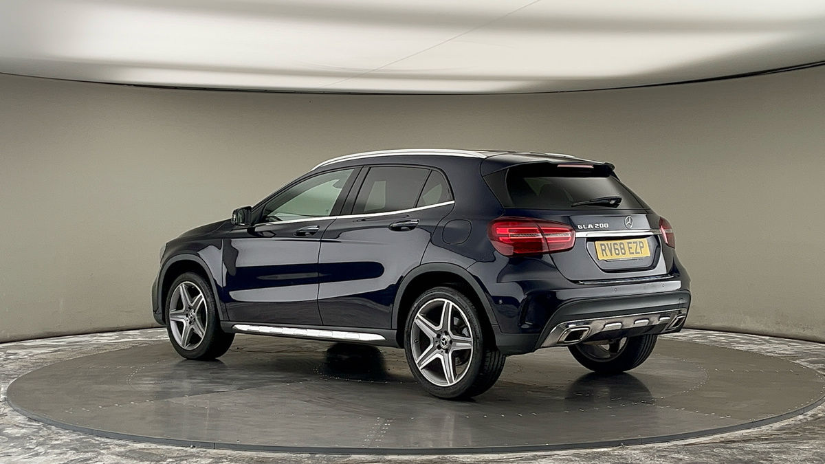 More views of Mercedes-Benz GLA