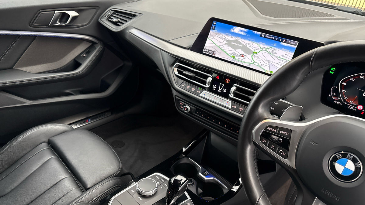 BMW 1 Series Image 18
