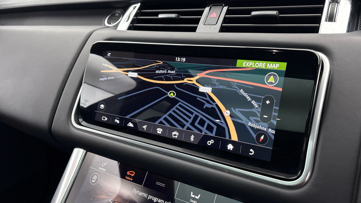 Land Rover Range Rover Sport Image 17