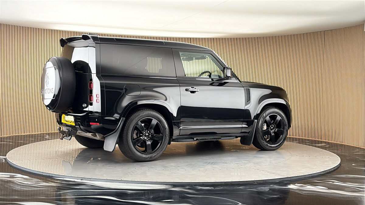 More views of Land Rover Defender 90