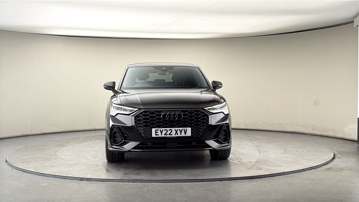 More views of Audi Q3