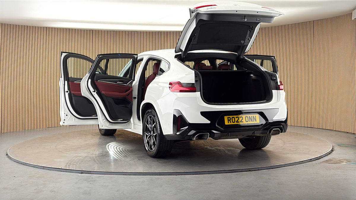 More views of BMW X4