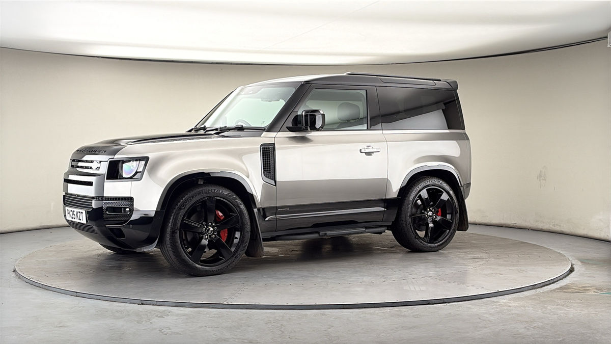 More views of Land Rover Defender 90