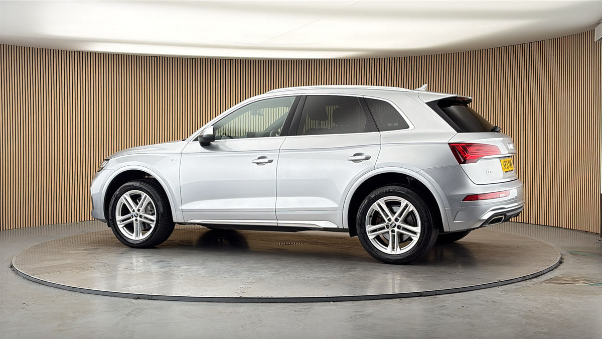 More views of Audi Q5