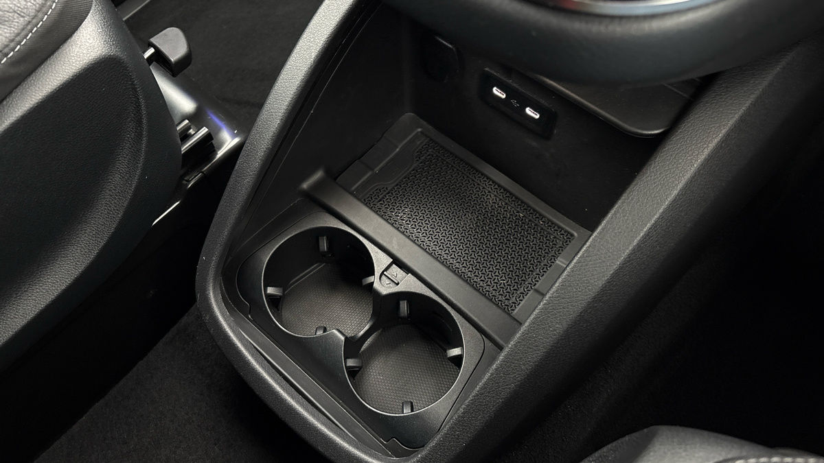 Mercedes-Benz V Class Image 29