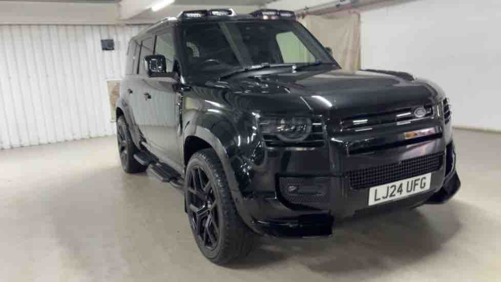 More views of Land Rover Defender 110