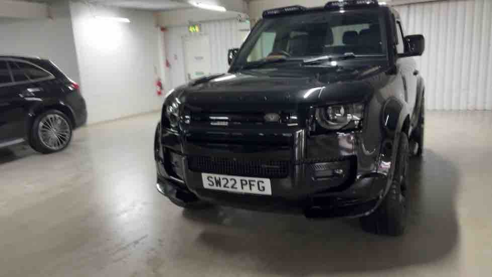 More views of Land Rover Defender 90